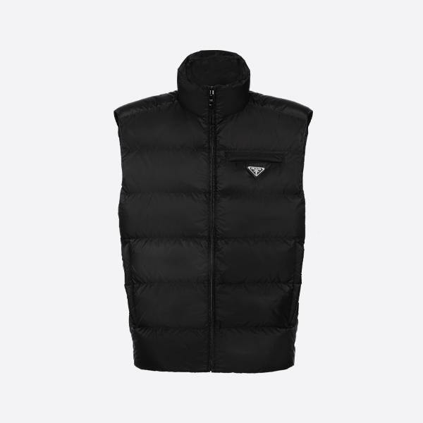 프라다 퀼팅 트라이앵글 마이크로 로고 베스트 블랙