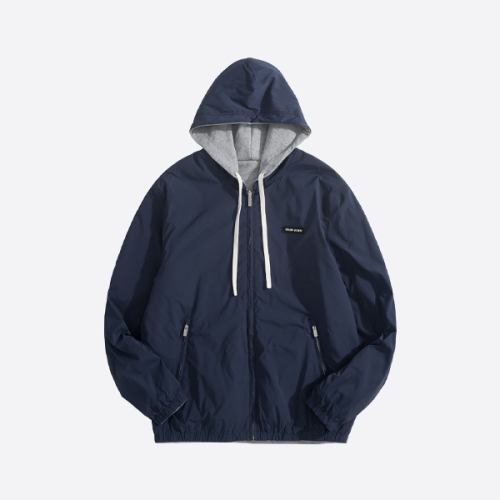 작은 로고 패치가 있는 Miu Miu 양면 후드 재킷