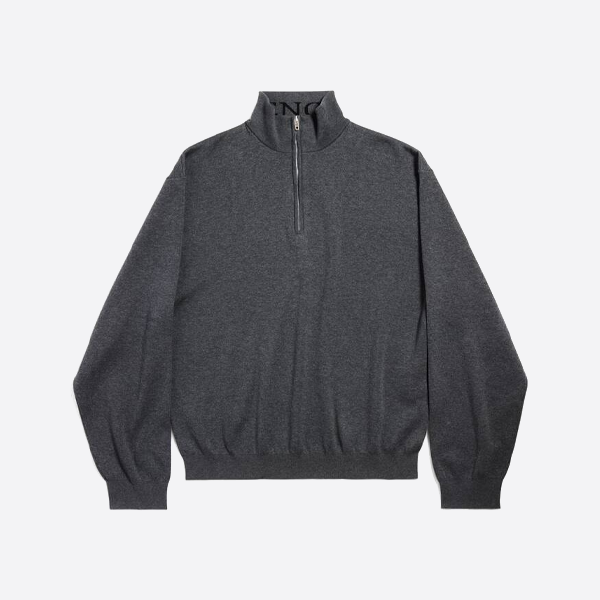 발렌시아가 스탠드업 칼라 하프집 자카드 니트 스웨터