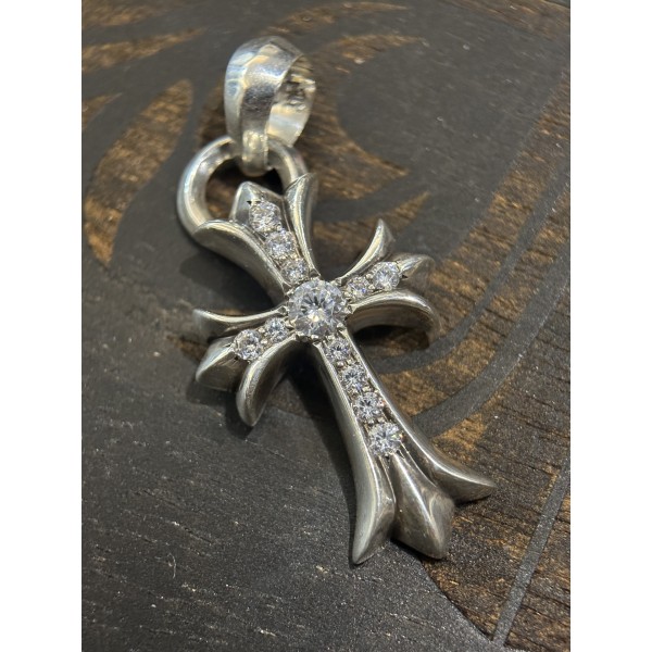 크롬하츠 다이아몬드 장식 물방울 십자가